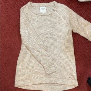 Abercrombie & Fitch sweater
